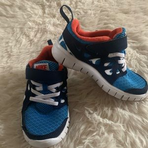 Toddler Boy Nike Free Run 2 Velcro Sneaker 👟